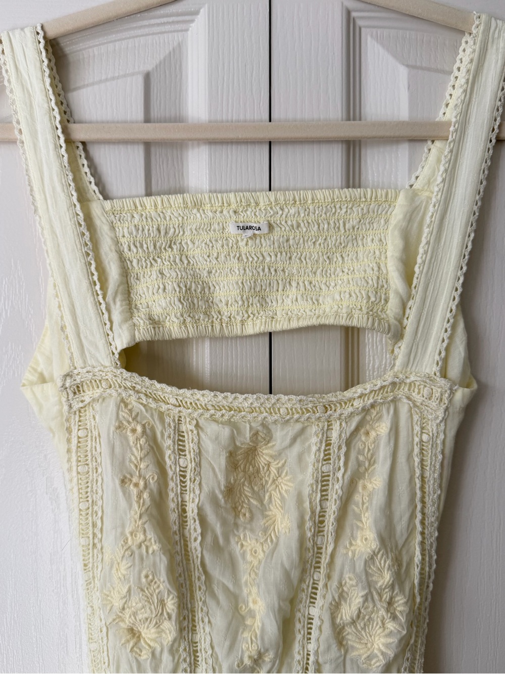 Tularosa Pale Yellow Lace-Trim Midi Dress - Picture 4 of 6
